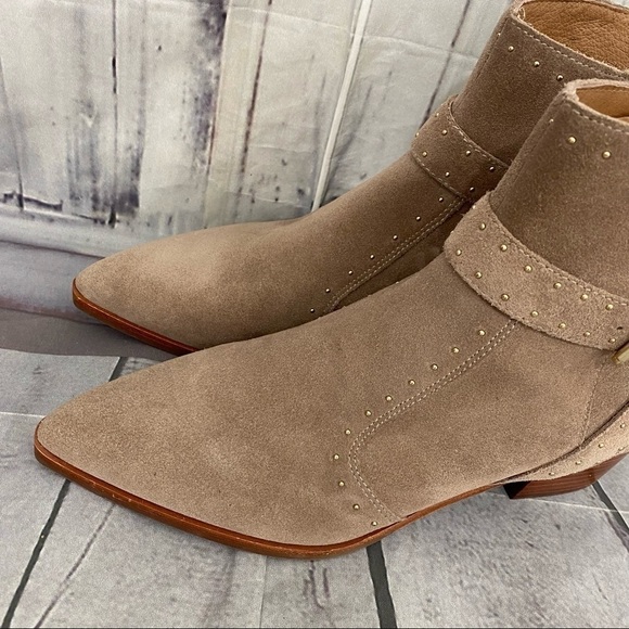 Antonio Melani Size 6M Beige Linadee Suede Leather Studded Block Heel Booties - Picture 8 of 15
